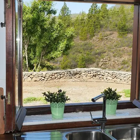 Casa Rural Altos Cruz De Tea * グラナディージャ・デ・アボナ