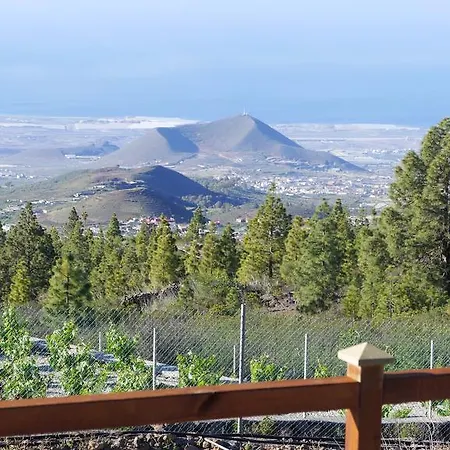 Casa Rural Altos Cruz De Tea カントリーハウス グラナディージャ・デ・アボナ